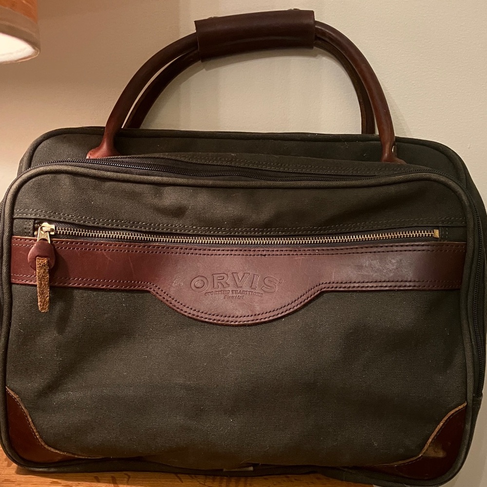 Orvis Dark green canvas and Leather Bat and Kill carryon bag.